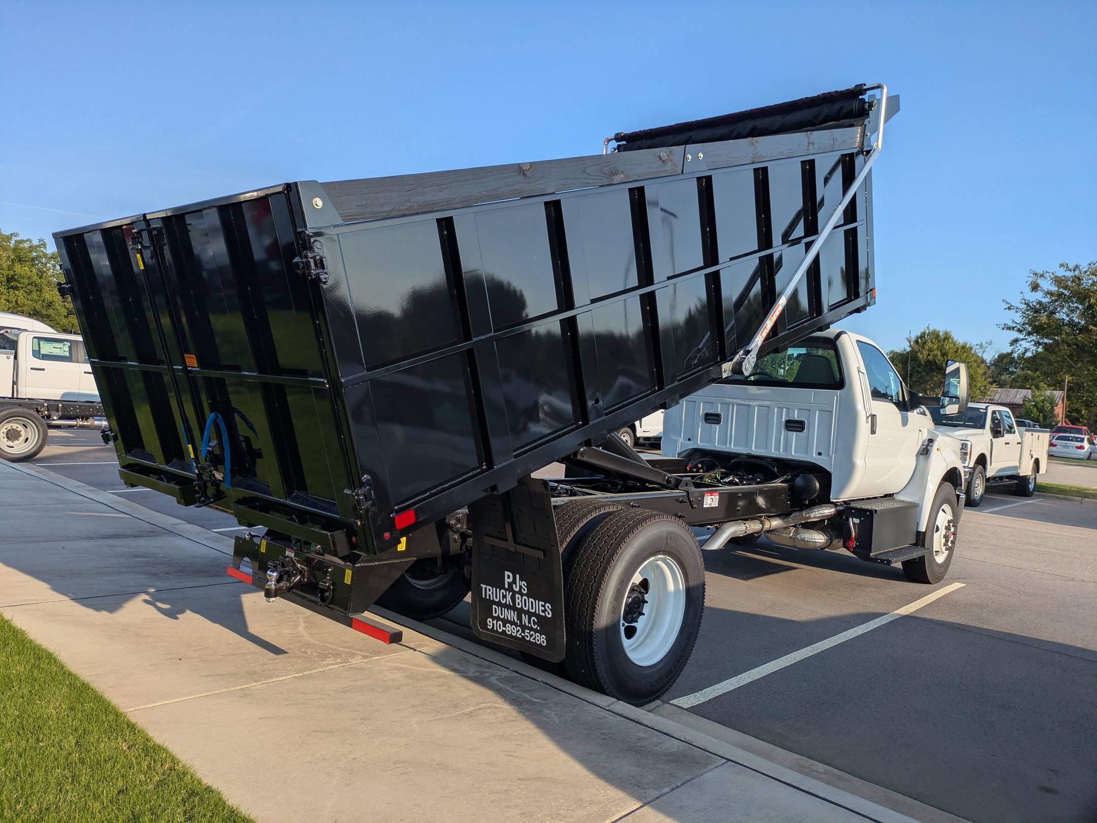 New 2027 Ford F750 2WD Regular Cab Super Duty image 29