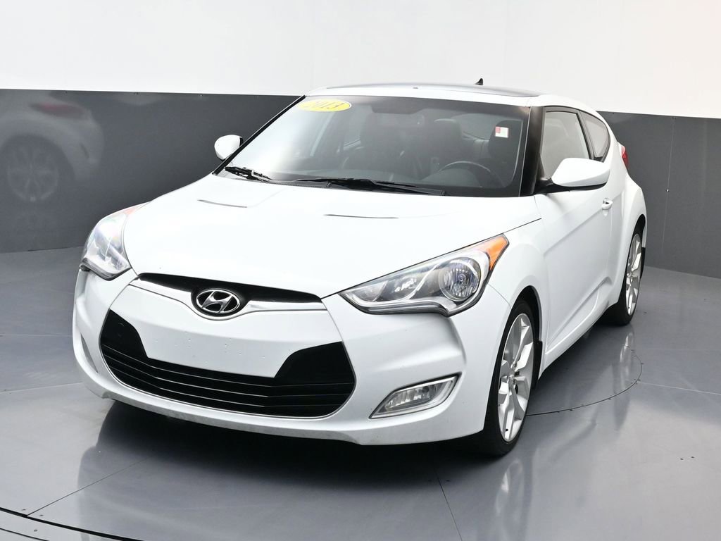 Used 2013 Hyundai Veloster w/ Style Pkg image 7