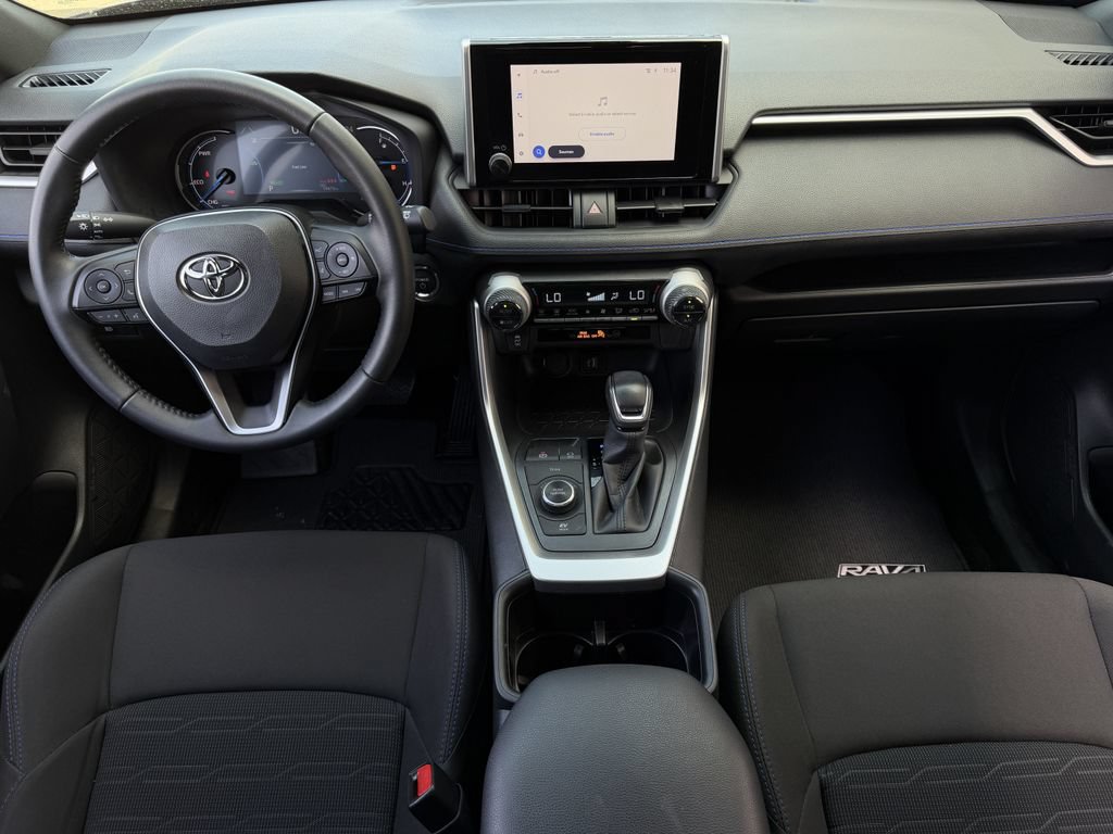 Used 2025 Toyota RAV4 SE AWD/4WD image 12