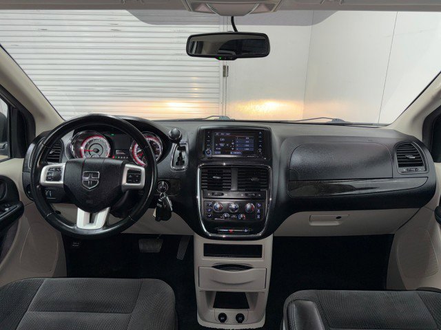 Used 2017 Dodge Grand Caravan SE w/ Power Window Group FWD image 15