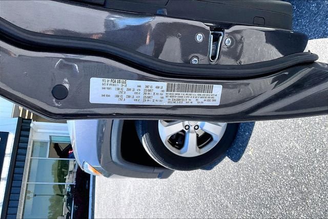 Used 2019 Jeep Compass Latitude w/ Popular Equipment Group AWD/4WD image 4