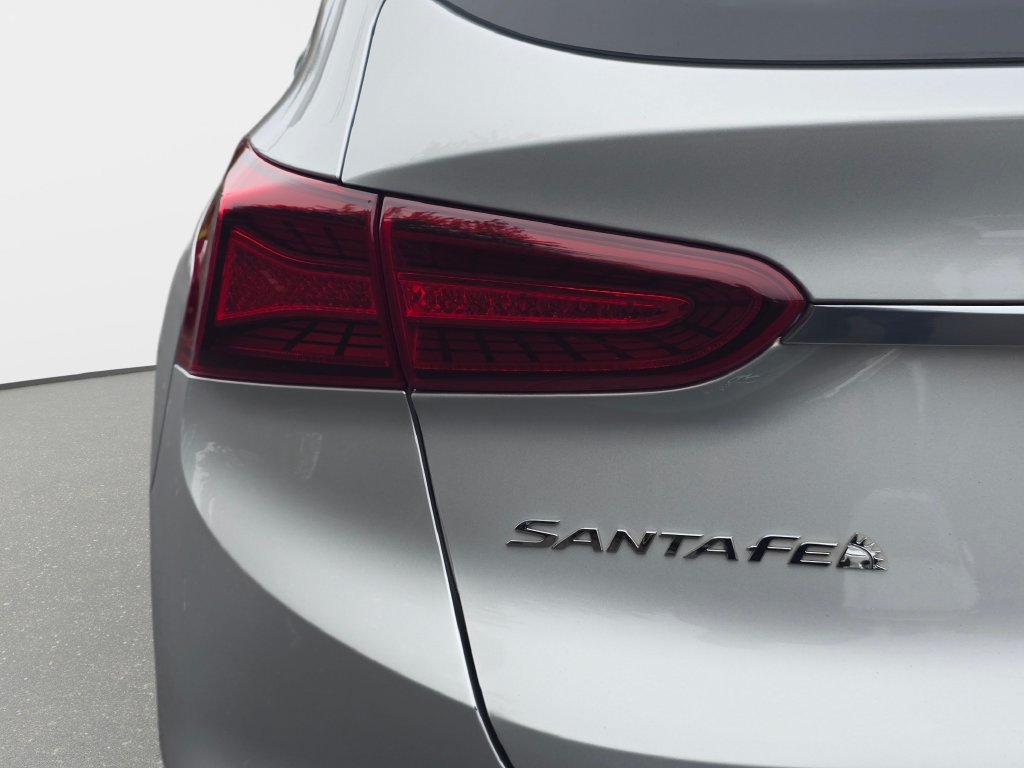 Used 2019 Hyundai Santa Fe AWD image 38