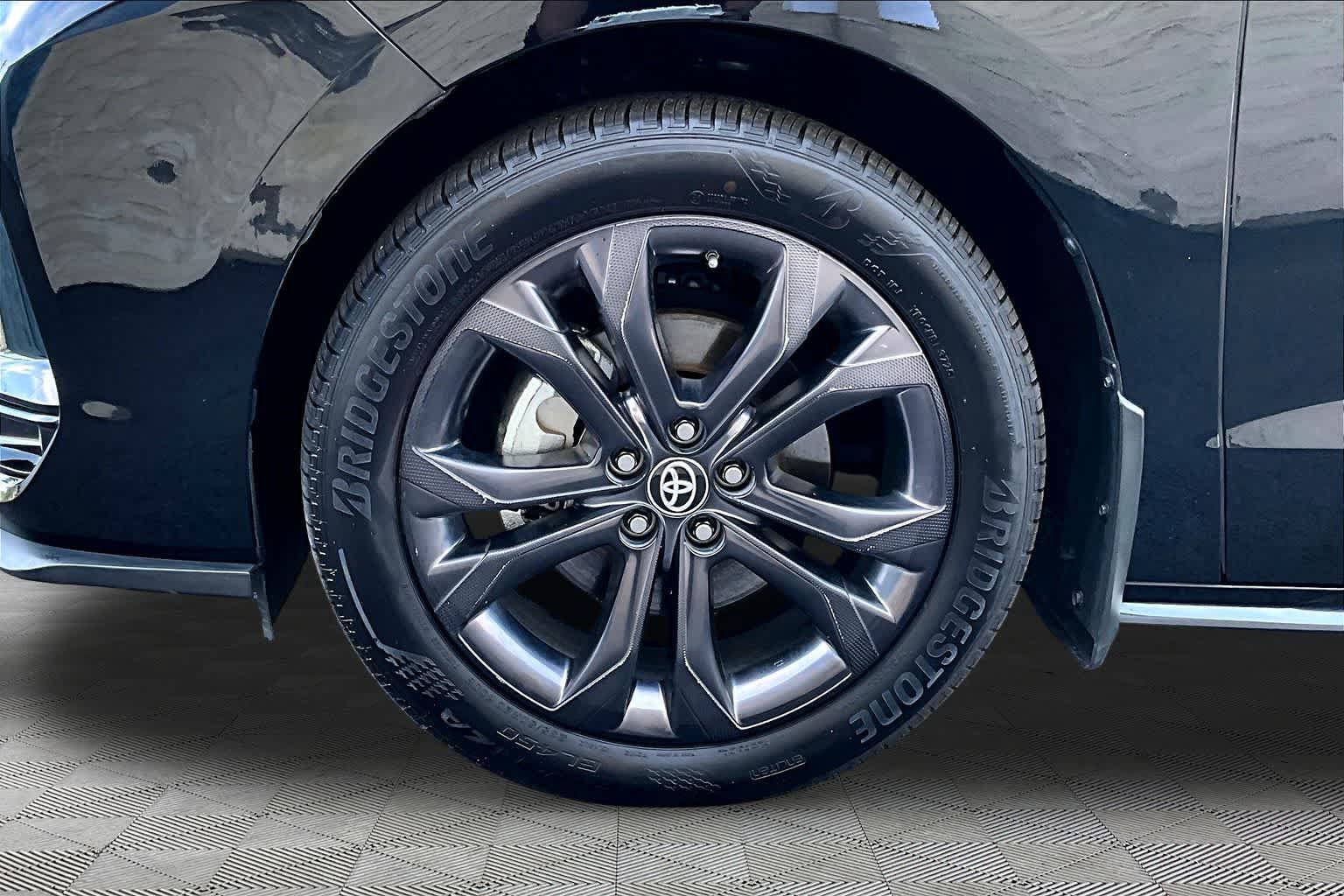 Certified 2024 Toyota Sienna XSE FWD image 11