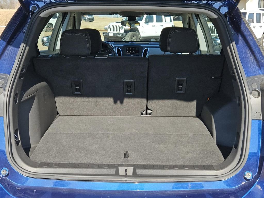 Used 2022 Chevrolet Equinox LS image 9