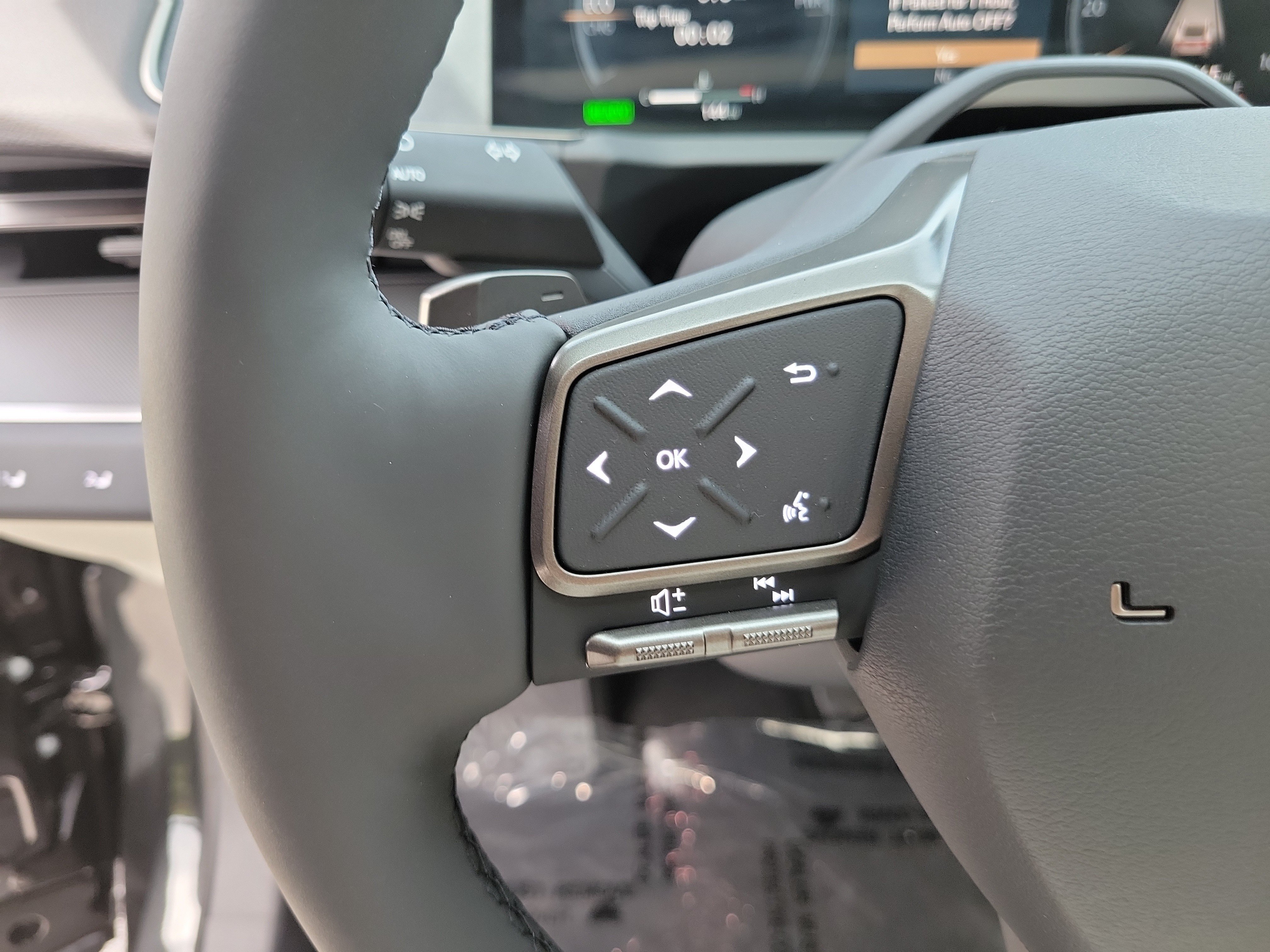 Certified 2026 Lexus ES 350h w/ Convenience Package FWD image 28