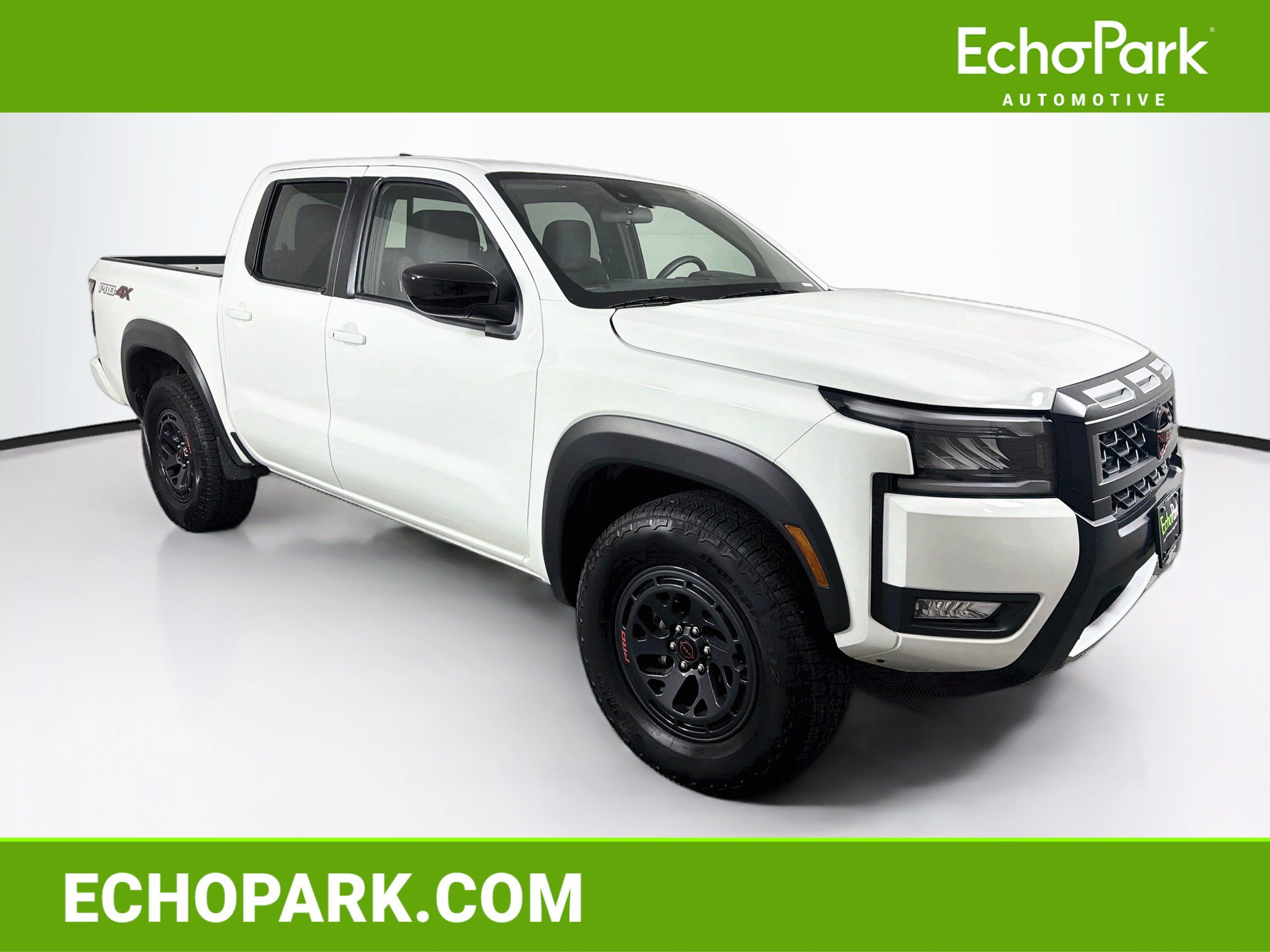 Used 2026 Nissan Frontier PRO-4X AWD/4WD image 1