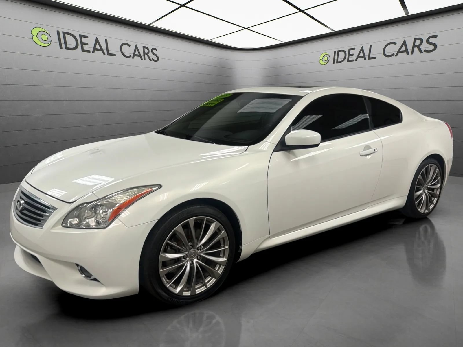 Used 2013 INFINITI G37 Journey w/ Premium Pkg