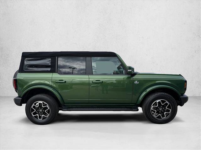 Used 2023 Ford Bronco Outer Banks image 4