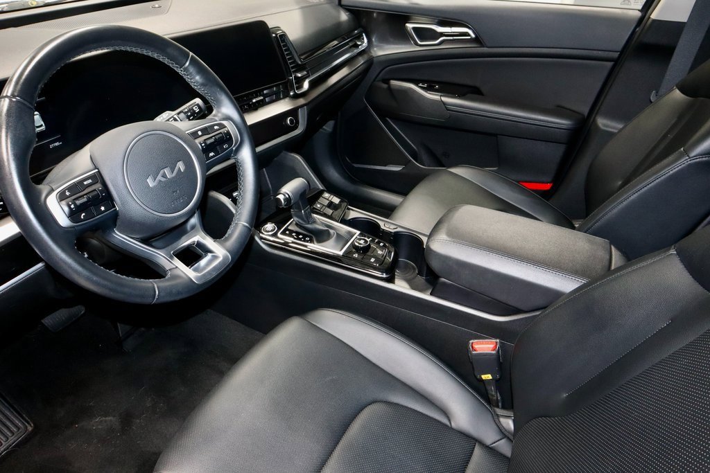 Used 2023 Kia Sportage EX image 24