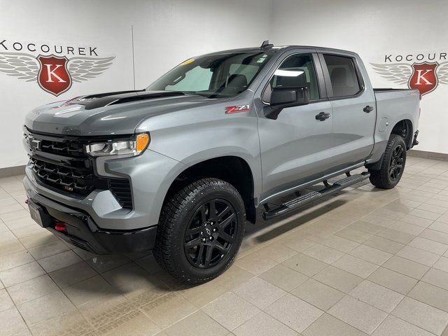 Used 2023 Chevrolet Silverado 1500 LT Trail Boss AWD/4WD image 3