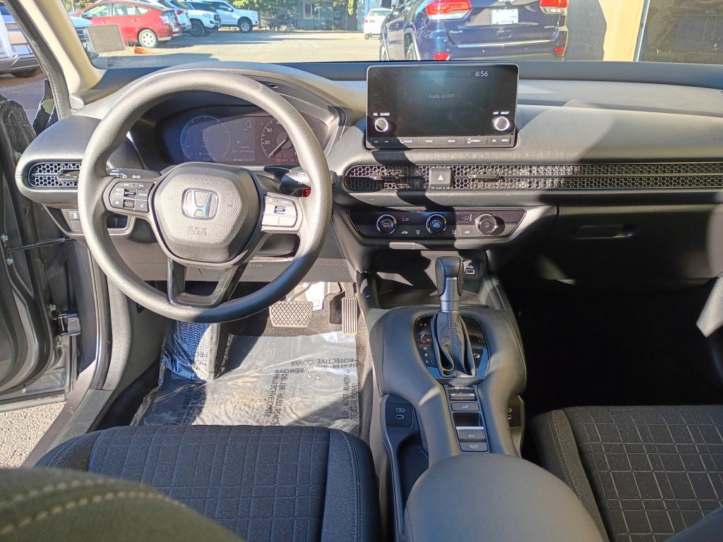 Used 2024 Honda HR-V LX image 19