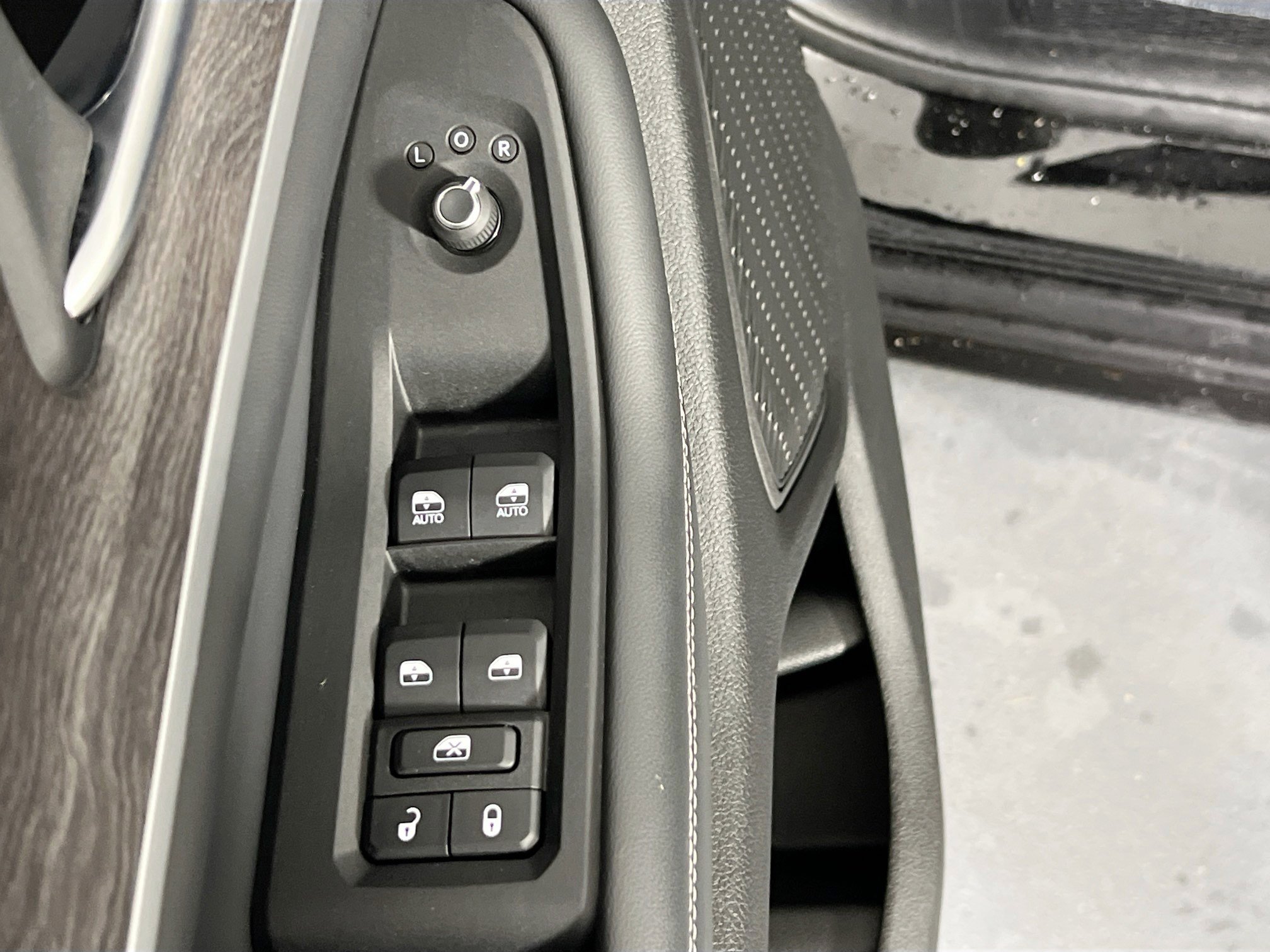 Used 2023 Jeep Grand Cherokee Limited image 18