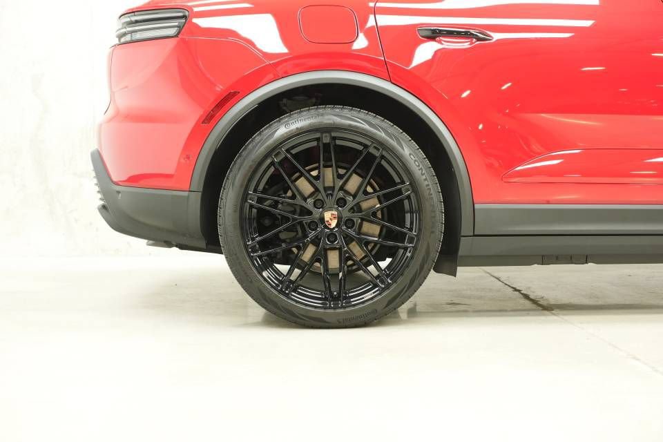 New 2026 Porsche Macan 4 Electric AWD/4WD image 39