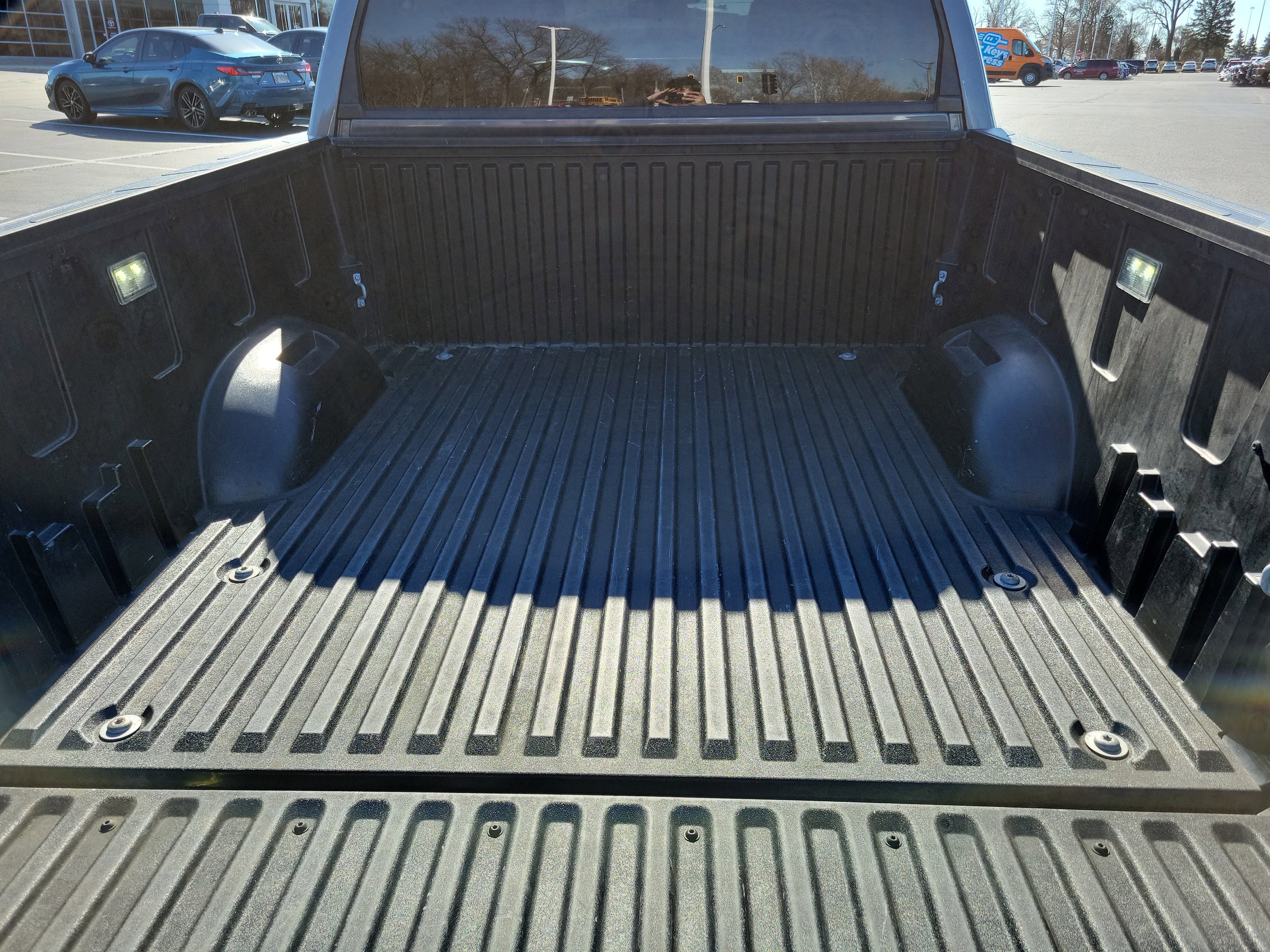 Used 2023 Toyota Tundra Platinum w/ Advanced Package image 9