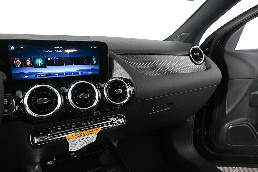 Certified 2026 Mercedes-Benz GLA 250 4MATIC image 13