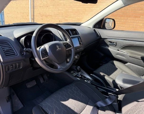 Used 2023 Mitsubishi Outlander Sport ES image 16