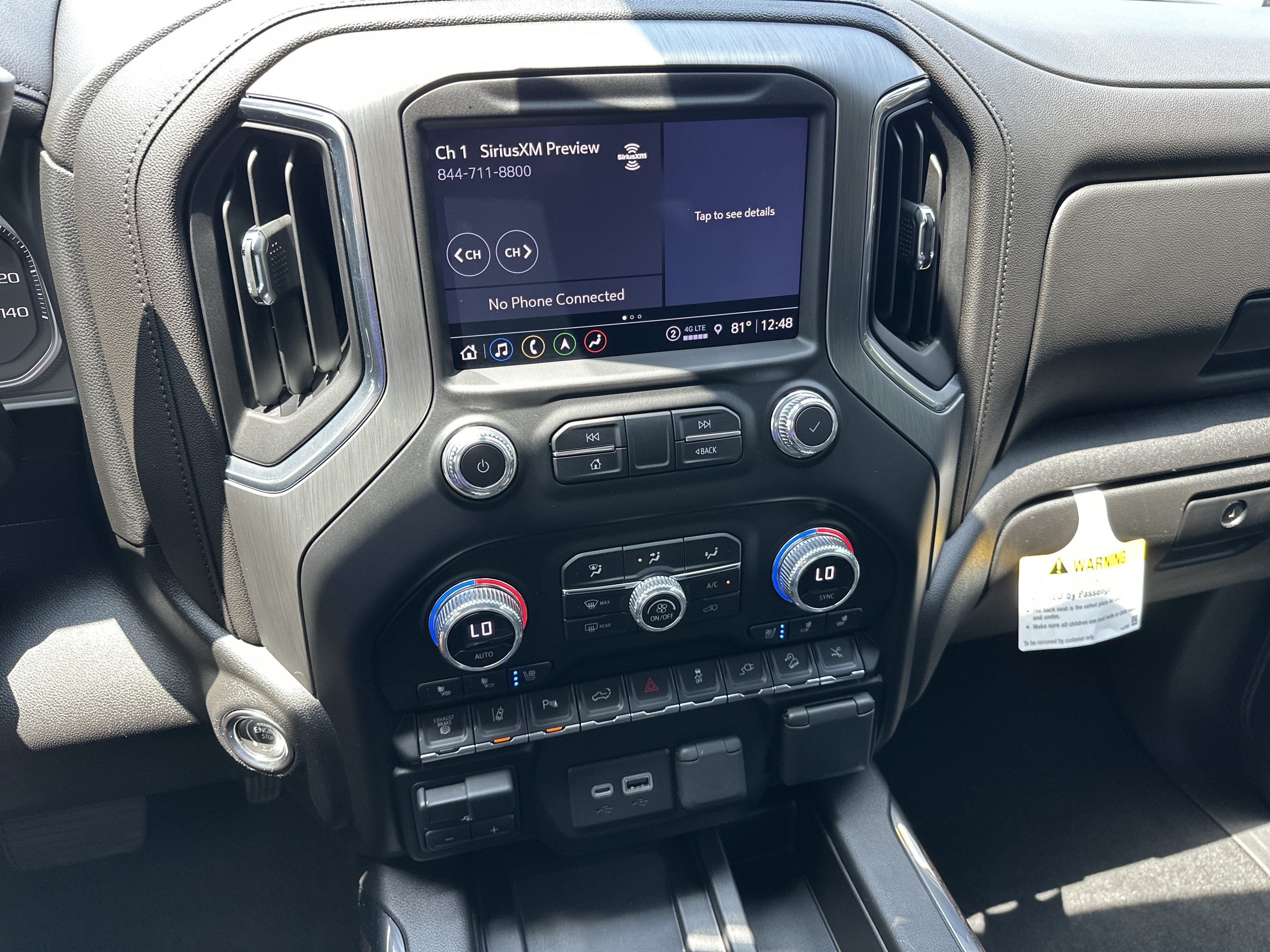 Used 2023 GMC Sierra 3500 Denali w/ Denali Black Diamond Edition AWD/4WD image 22