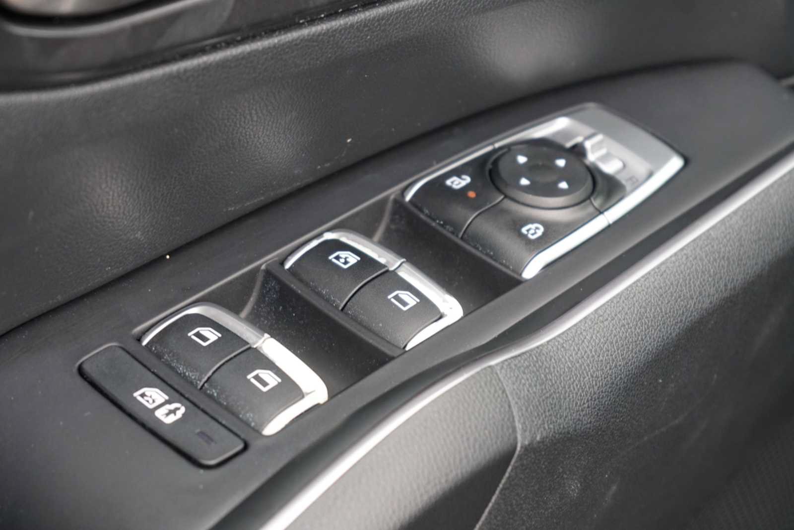Used 2024 Kia Sorento S FWD image 16