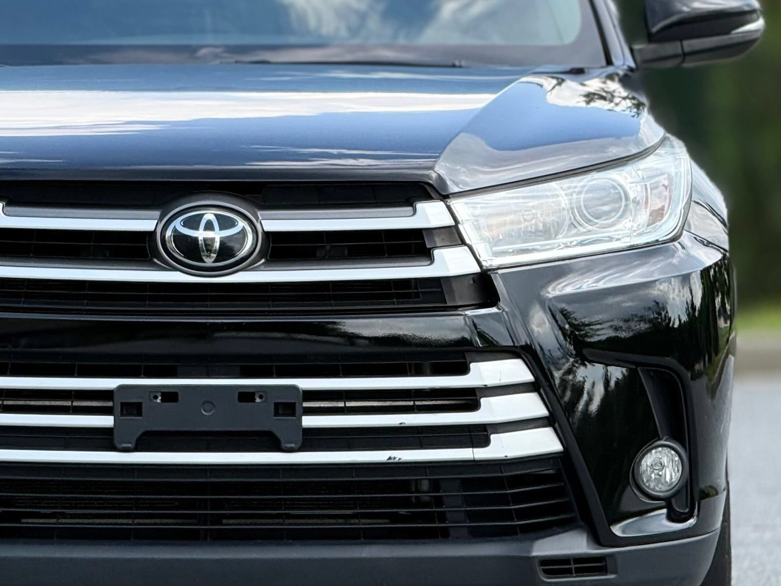 Used 2019 Toyota Highlander XLE AWD/4WD image 15