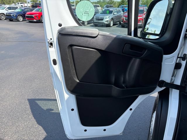 Used 2025 RAM ProMaster 2500 w/ U-Haul Equipment Group FWD image 17