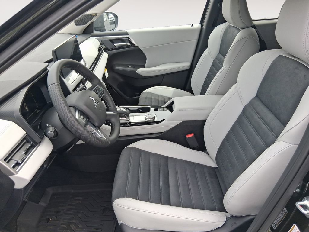 New 2026 Mitsubishi Outlander SE FWD image 9