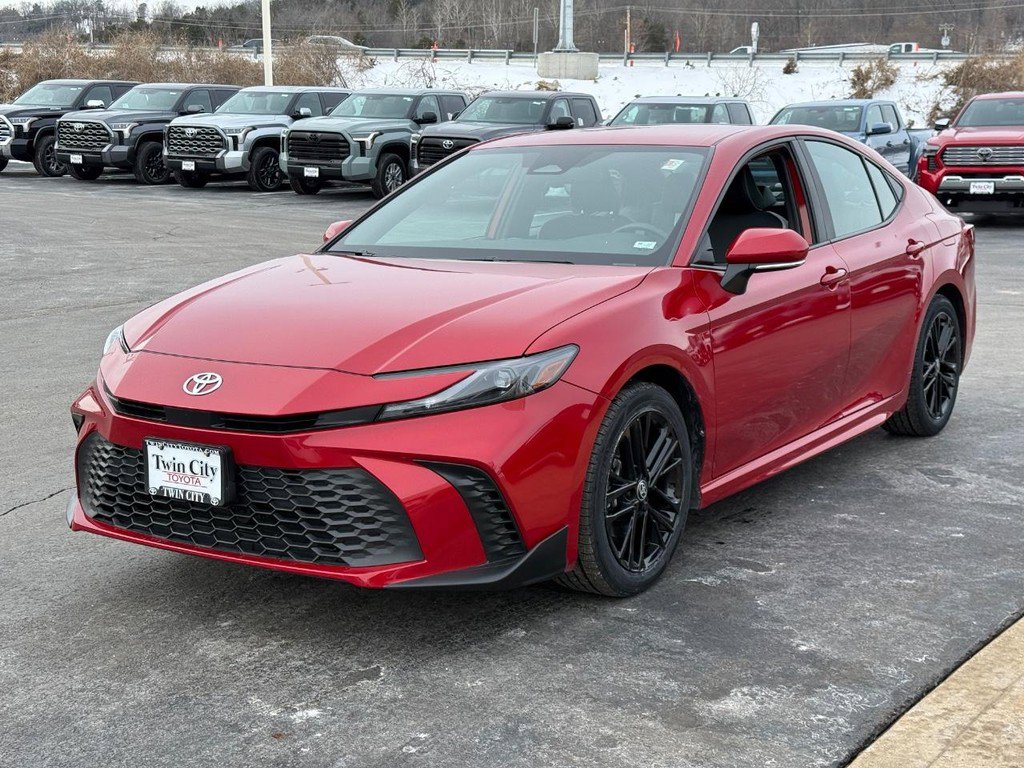 Certified 2025 Toyota Camry SE image 9