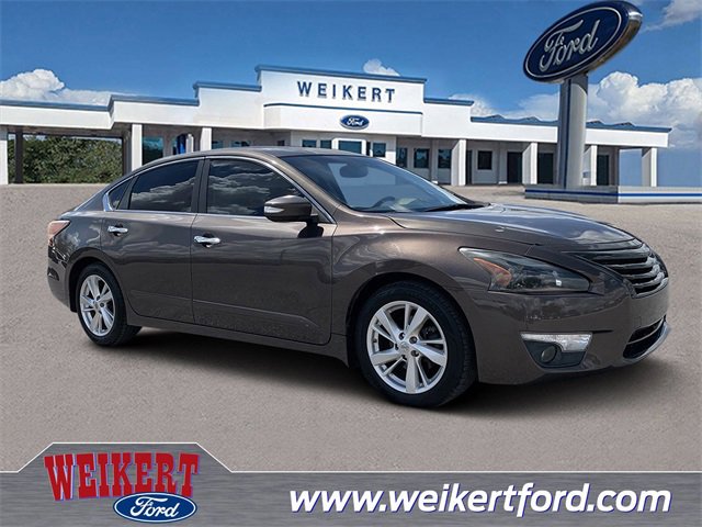 Used 2015 Nissan Altima 2.5 SV w/ Convenience Package