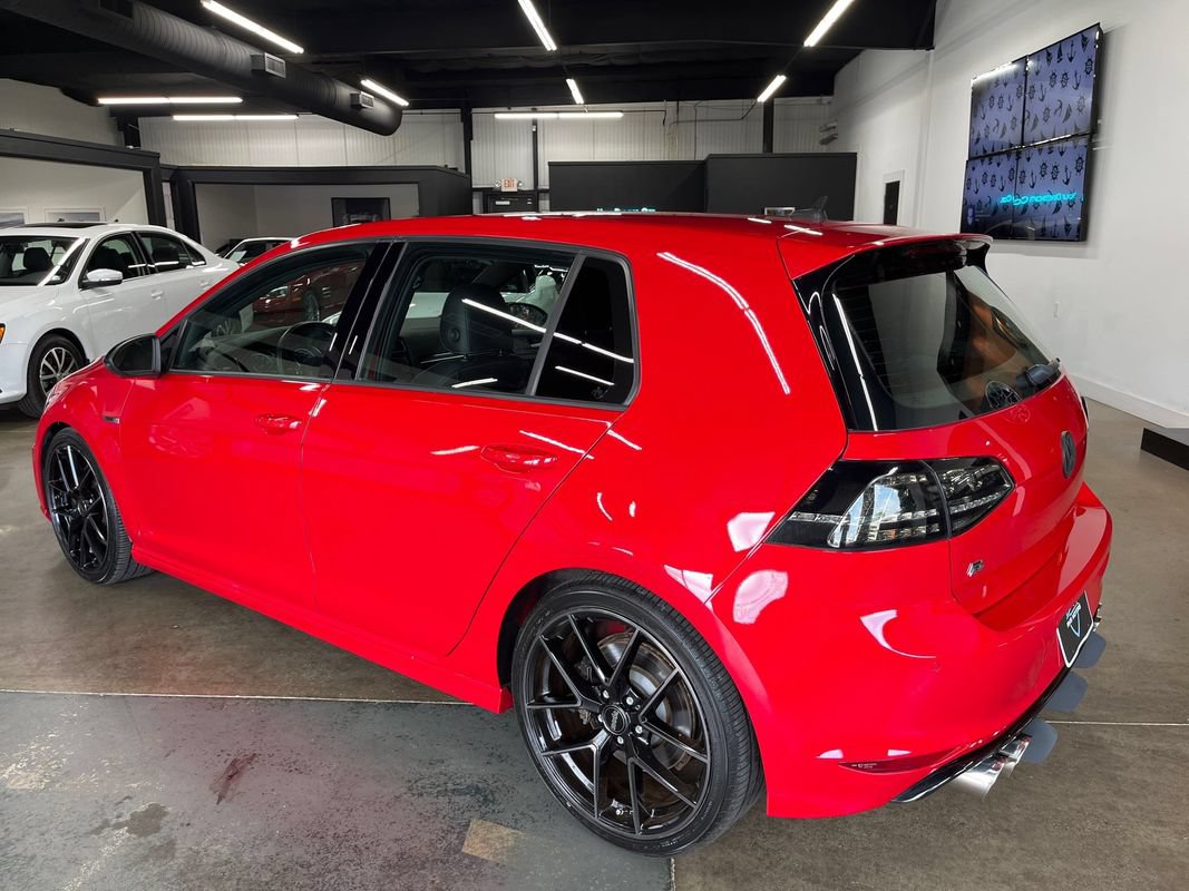 Used 2015 Volkswagen Golf R 4-Door AWD/4WD image 7