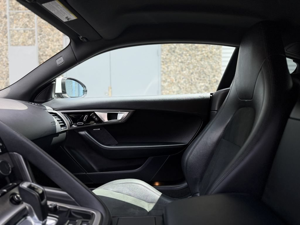 Used 2017 Jaguar F-TYPE Coupe RWD image 16