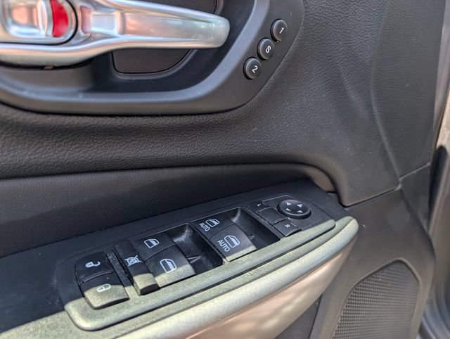 Used 2020 Jeep Cherokee High Altitude AWD/4WD image 14