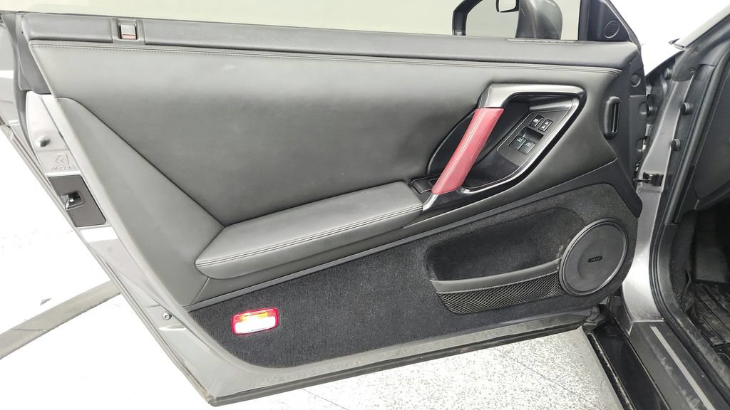 Used 2012 Nissan GT-R Black Edition AWD/4WD image 25