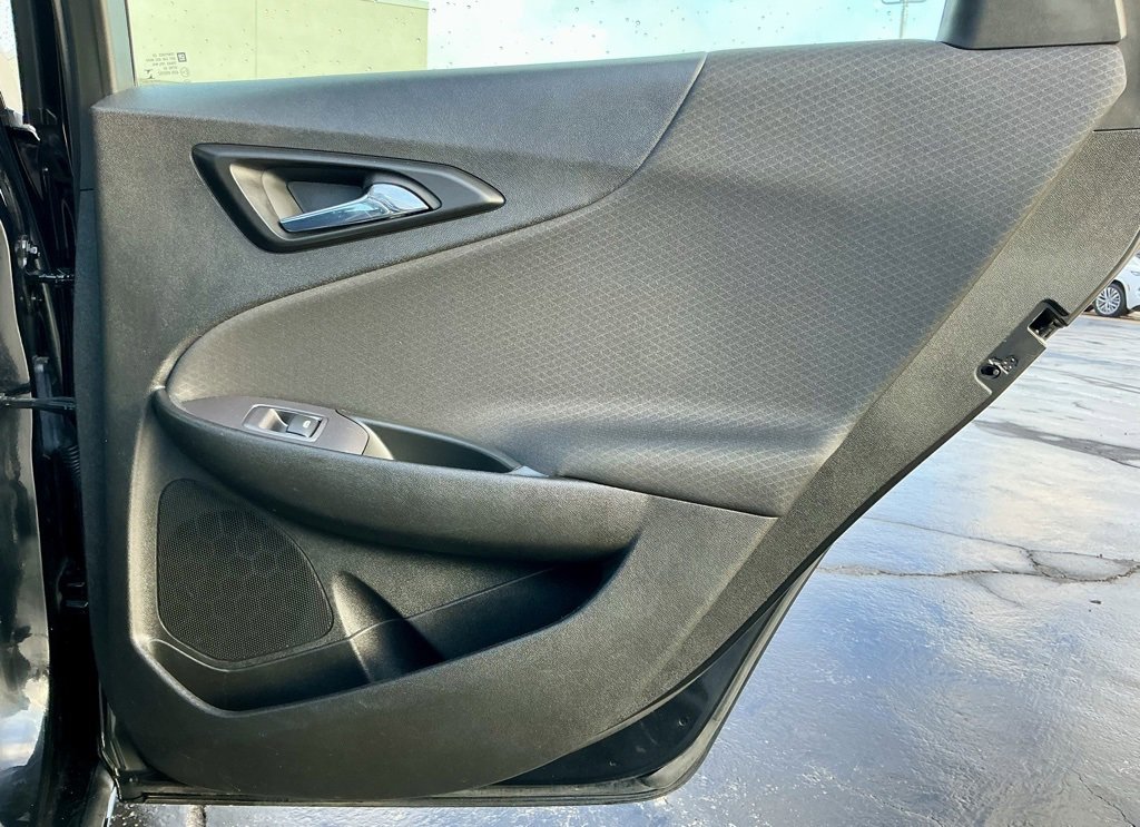 Used 2022 Chevrolet Malibu LT image 24