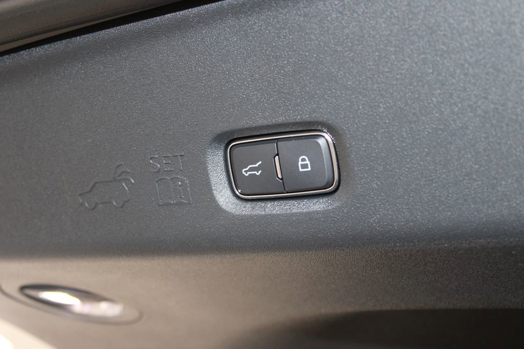 New 2026 Ford Expedition Platinum image 17