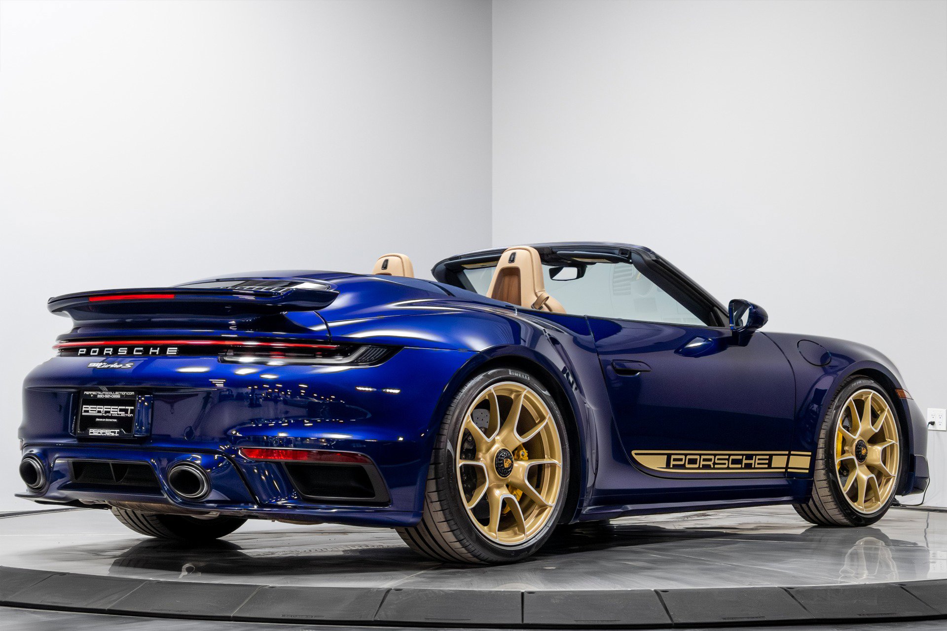 Used 2021 Porsche 911 Turbo S image 16