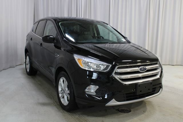 Used 2017 Ford Escape SE image 38