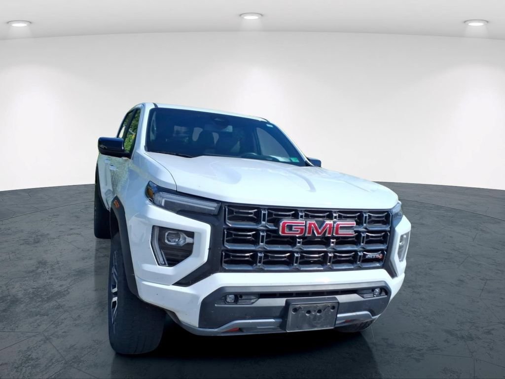 Used 2023 GMC Canyon AT4 w/ AT4 Premium Package AWD/4WD image 13