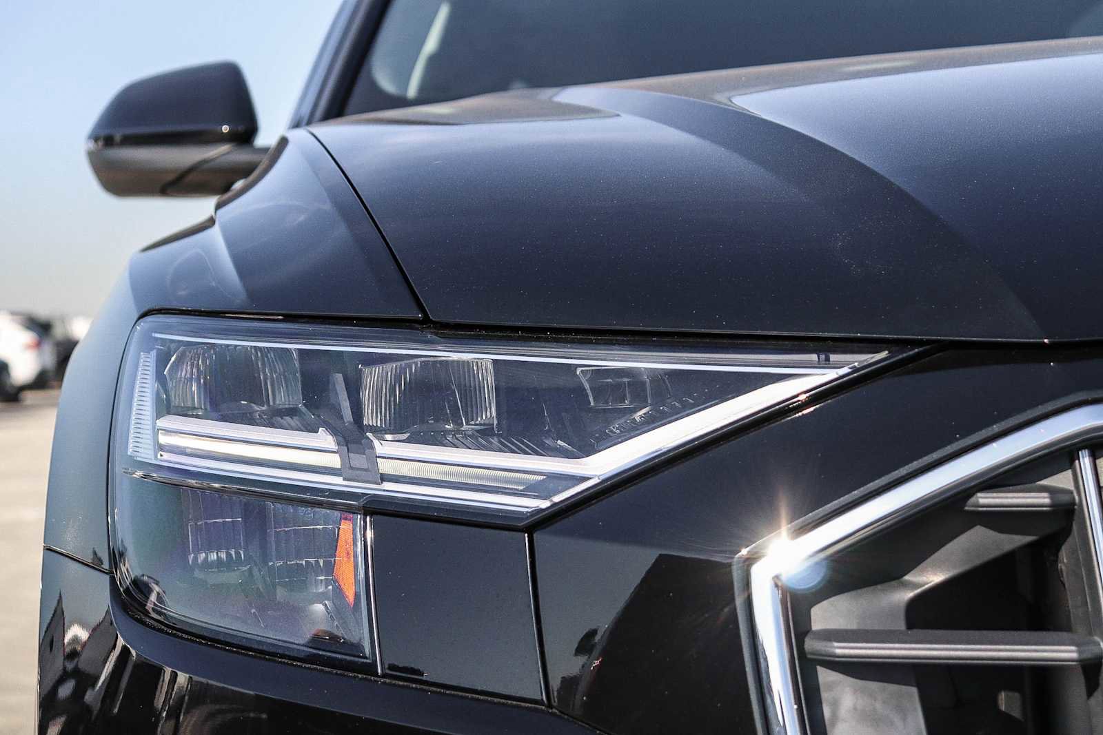 Used 2022 Audi Q8 Premium Plus image 9