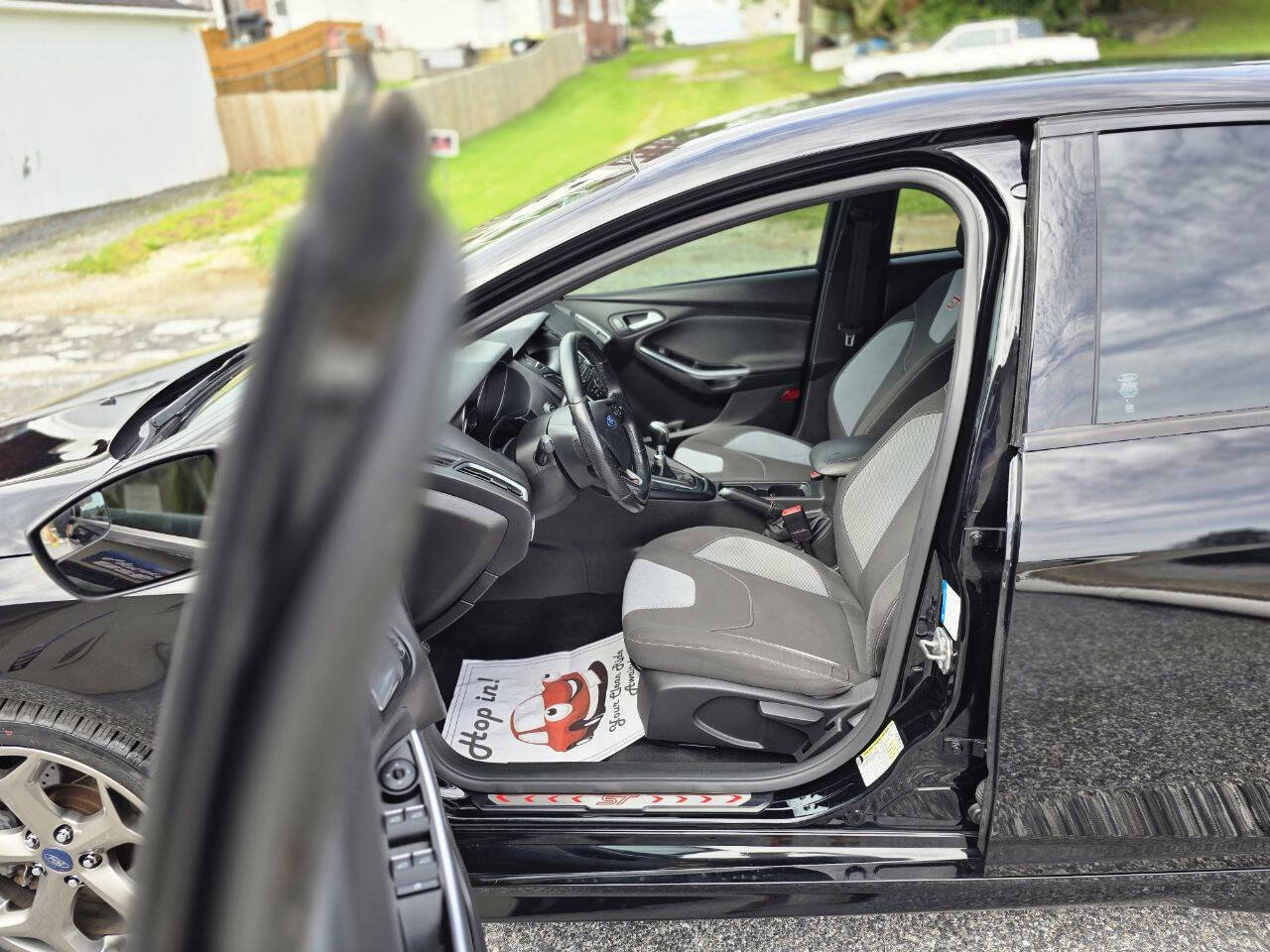 Used 2018 Ford Focus ST FWD image 18