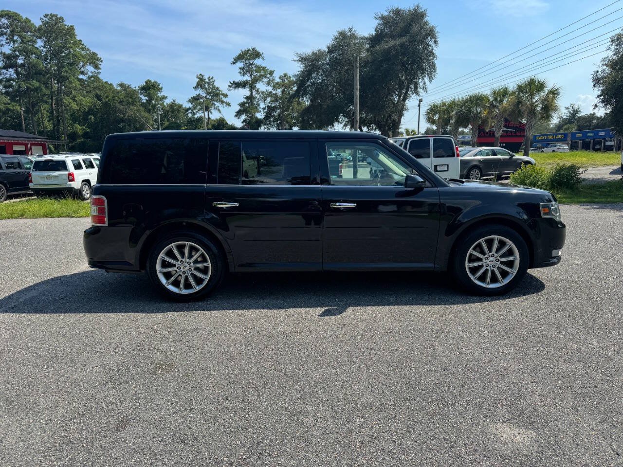 Used 2018 Ford Flex Limited w/ Equipment Group 301A AWD/4WD image 8