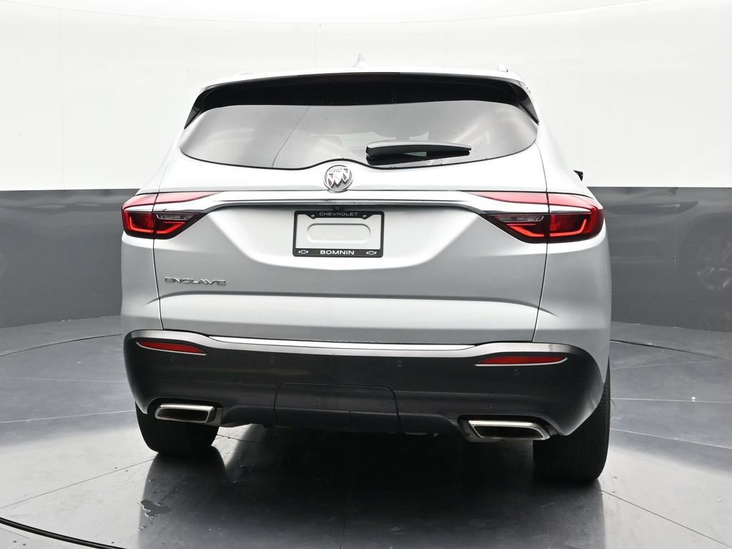 Used 2021 Buick Enclave Essence FWD image 4