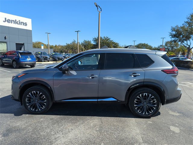 New 2026 Nissan Rogue Platinum image 11