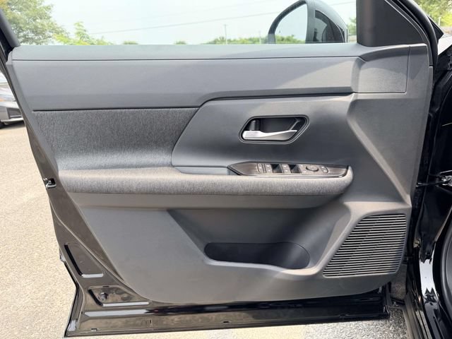New 2026 Nissan Kicks SV w/ SV Premium Package AWD/4WD image 14