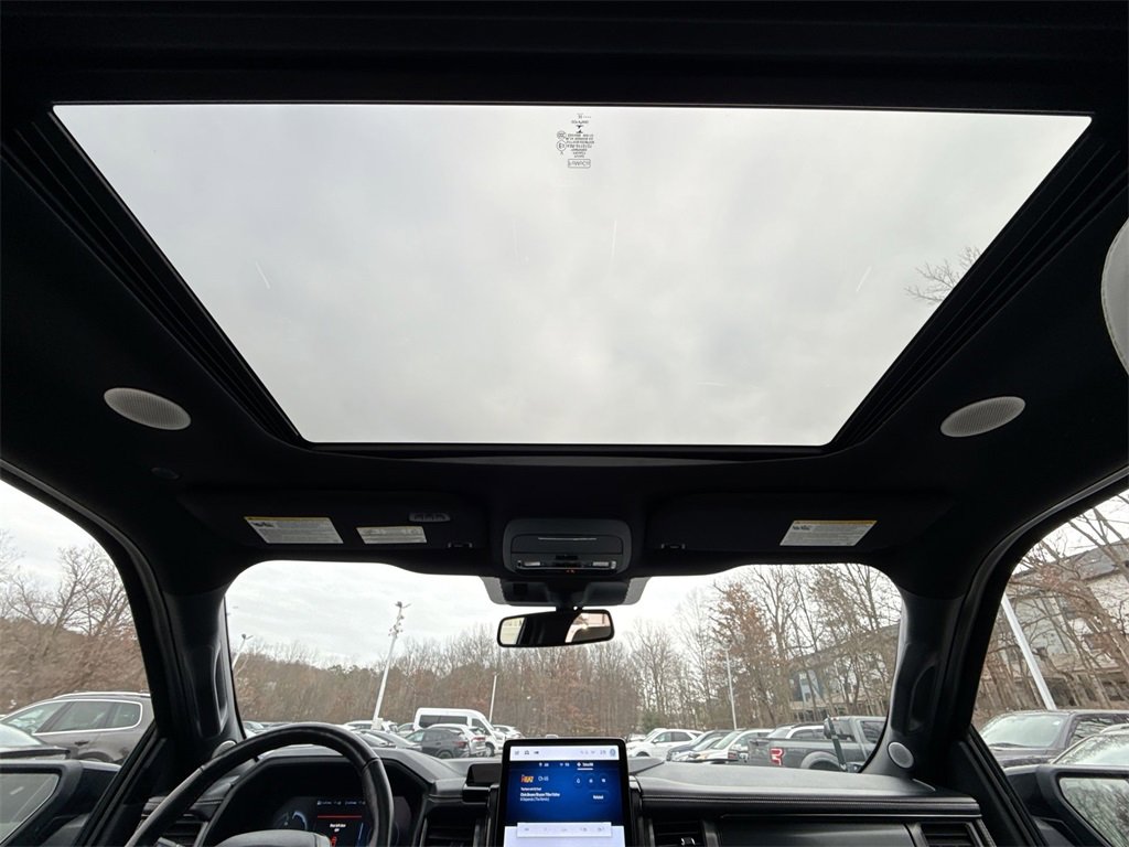 Used 2023 Ford F150 Lightning Platinum image 16