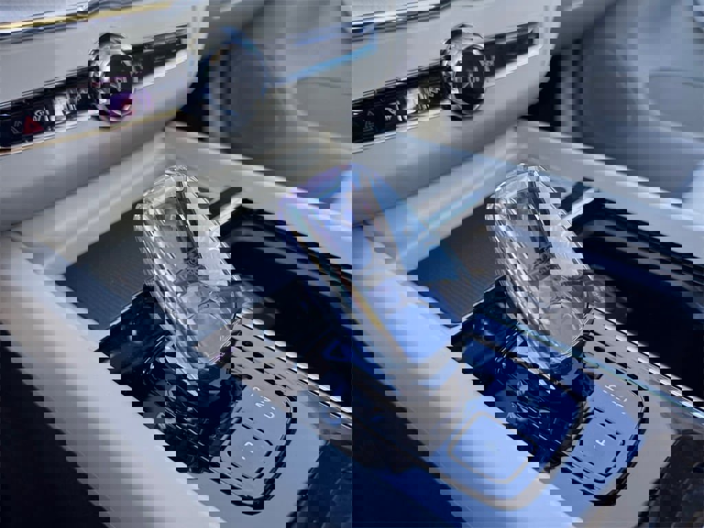 New 2026 Volvo XC60 T8 Ultra w/ Protection Package Premier image 11