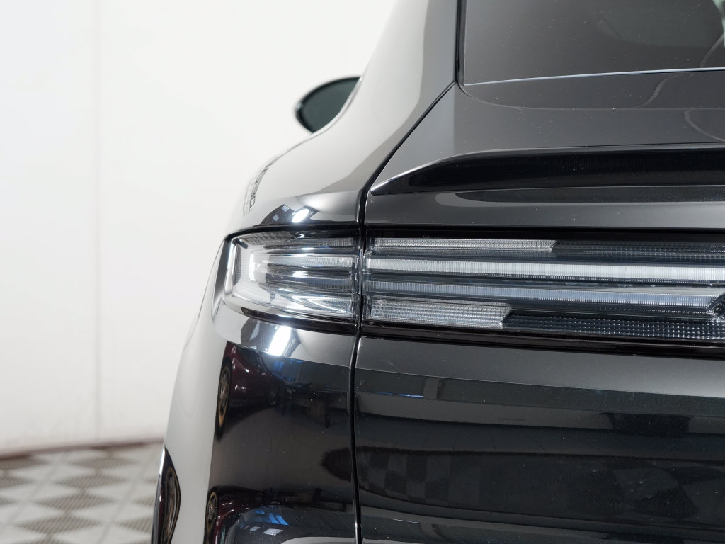 New 2027 Porsche Cayenne GTS AWD/4WD image 12