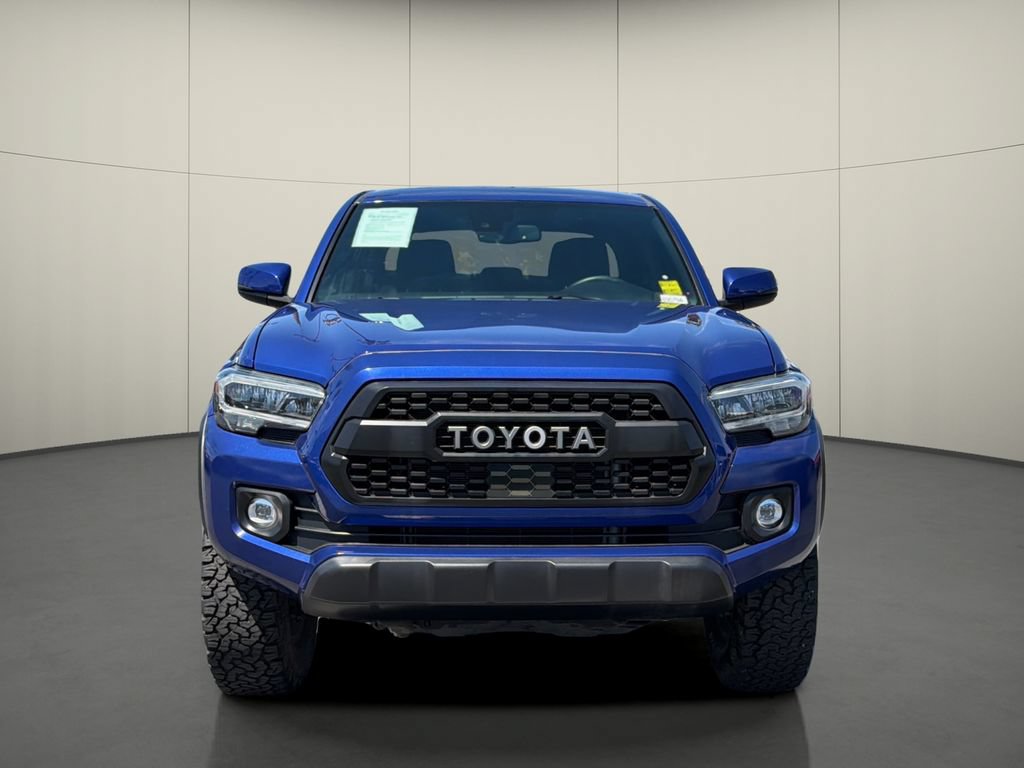 Used 2022 Toyota Tacoma TRD Off-Road RWD image 2