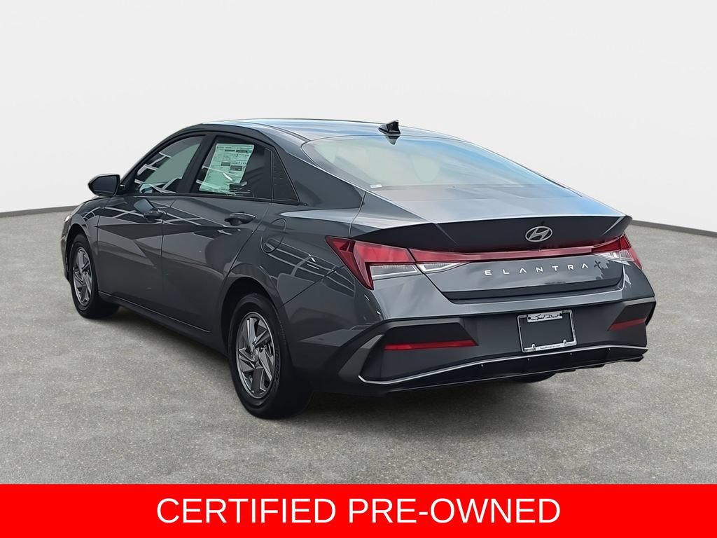 Certified 2026 Hyundai Elantra SE FWD image 7