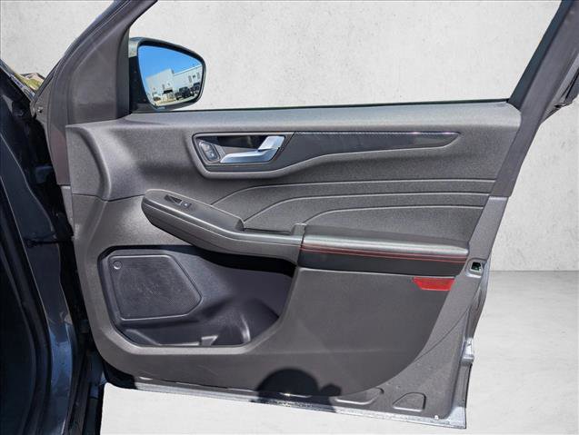 Used 2023 Ford Escape ST-Line image 24