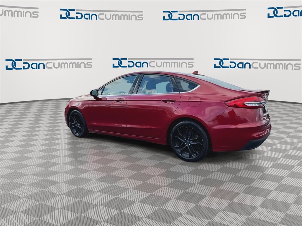 Used 2019 Ford Fusion SE w/ Equipment Group 151A image 6