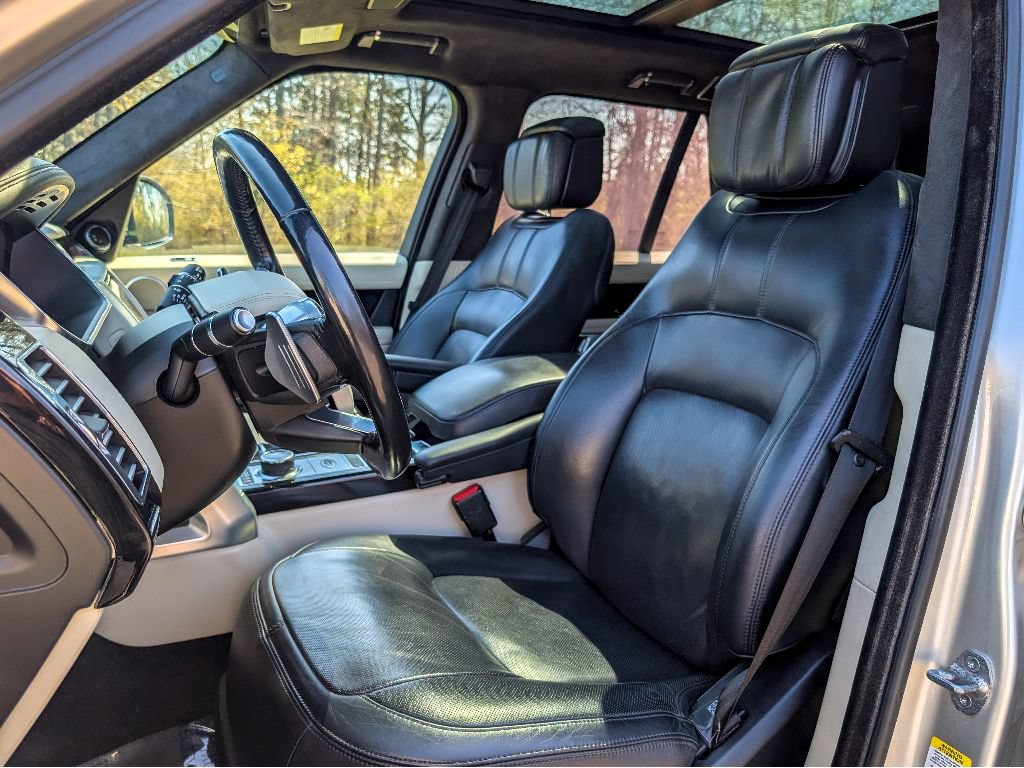 Used 2022 Land Rover Range Rover Autobiography AWD/4WD image 16